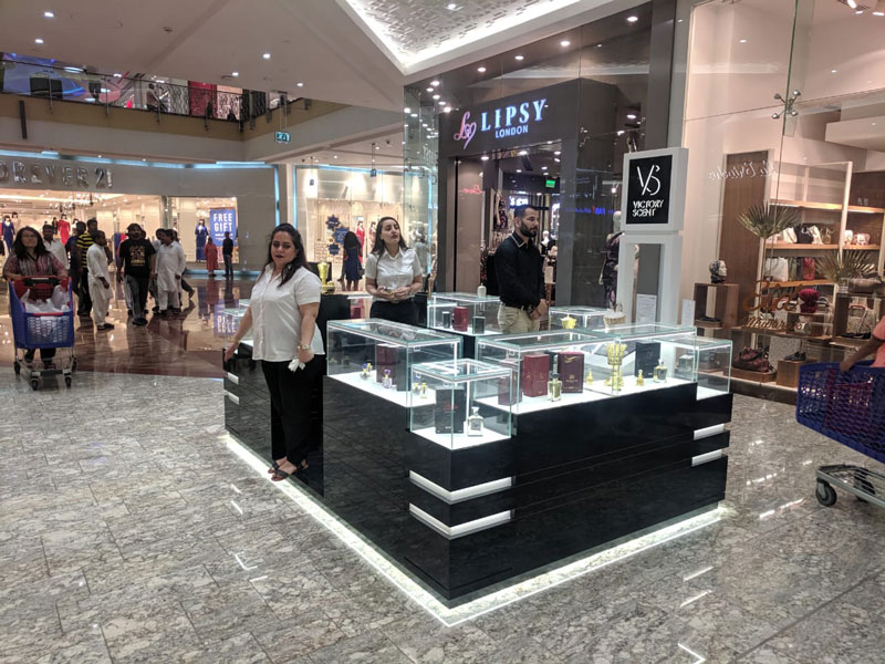 Victory-Scent-Perfume_Branding_stand_design
